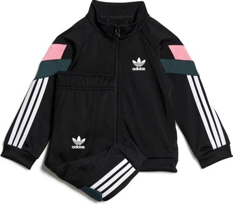trainingspak adidas maat 98